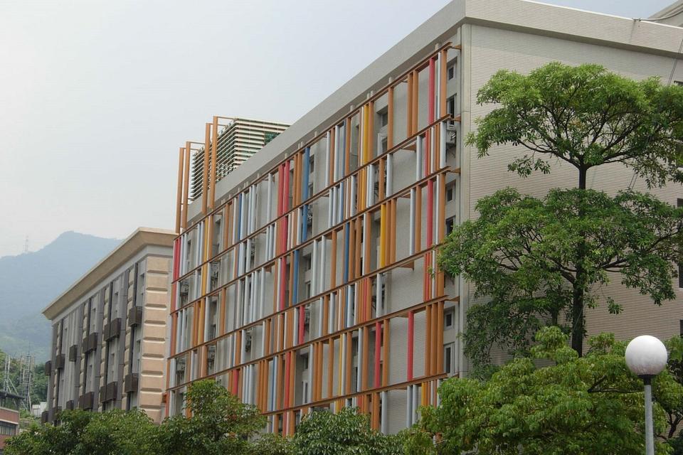 國立政治大學莊敬一二三舍外觀